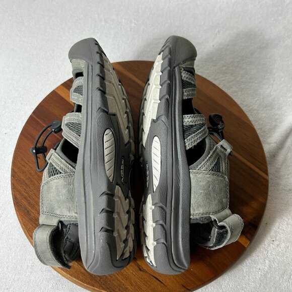 KEEN M 9.5 Newport H2 Closed-Toe Sport Sandals Gray/Army Green  Water Hiking Sho